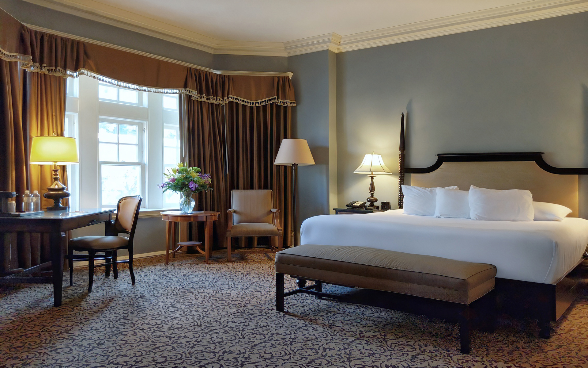 Accessible King guest room at Mansions on Fifth